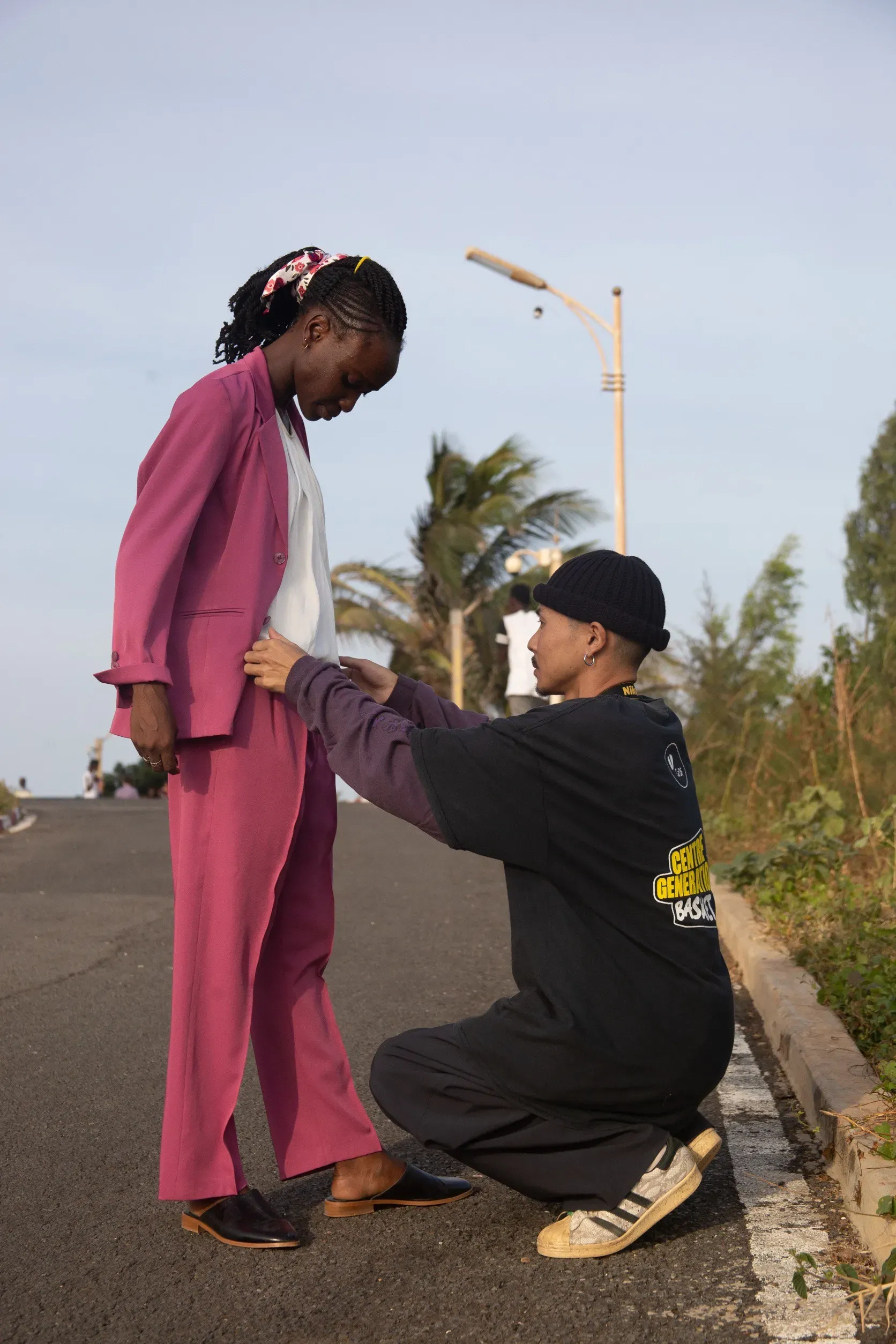 坂田さんが制作したスーツを着た女性